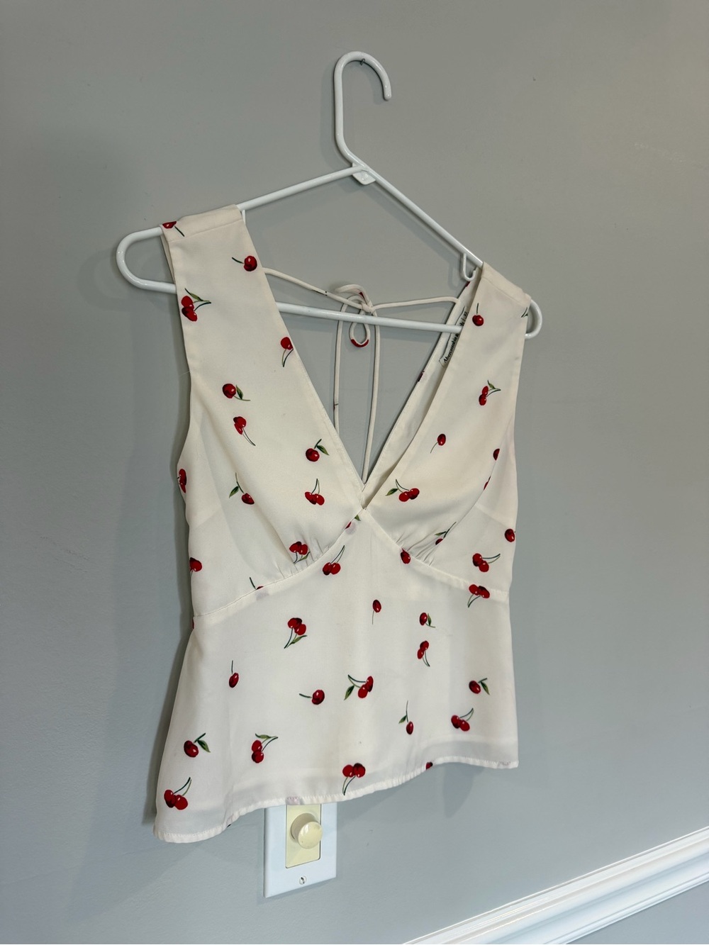Abercrombie & Fitch Cherry-Print V-Neck Camisole